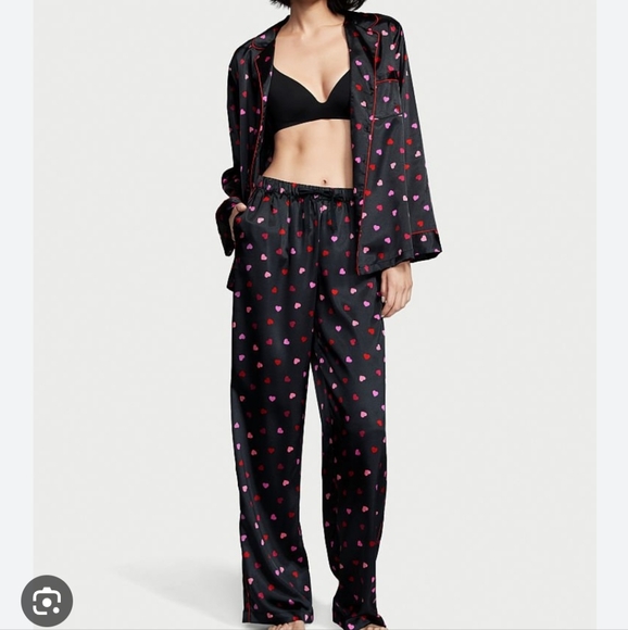 New with tag VICTORIA'S SECRET The Satin PJ Set black , valentine's hearts - Picture 4 of 4